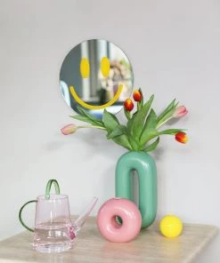 &klevering Green Capsule Vase