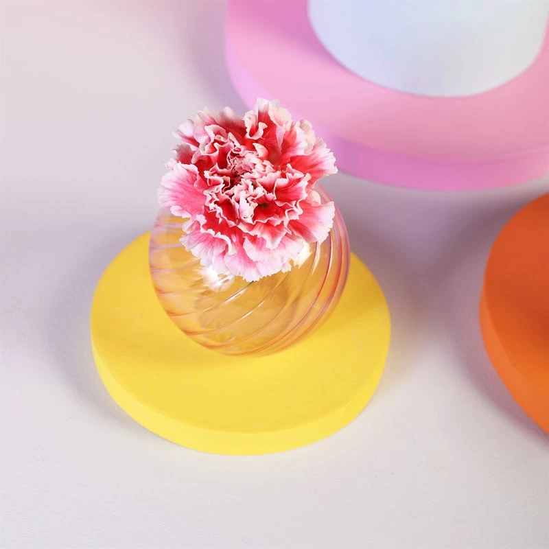 &klevering Pink Spiral Vase &klevering Pink Spiral Vase