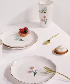 &klevering Hand Painted Set Of Four Flower Plates