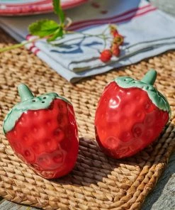 &klevering Strawberry Salt and Pepper Pots