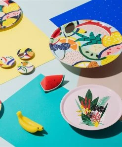 &klevering Black Fruit Bamboo Wood Round Tray